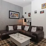 Apartment Flat 2 23 Hyde Park Road